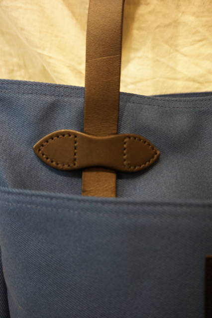 『FILSON』（フィルソン） ラギッドツイル トートバッグ (アメリカ製 ）FLAG BLUE - インポートグッズ　ファースト
