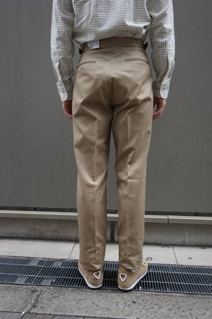 の正規品は正規取扱店で バリーブリッケン BARRY BRICKEN SIDE ADJUSTER PLEATS TROUSERS サイドアジャスター 2プリーツトラウザーズ ファッション