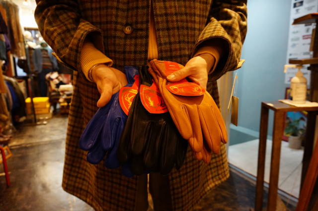 CHURCHILL GLOVE』（チャーチルグローブ）ディアスキン グローブ