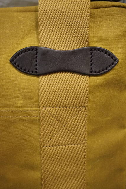 FILSON』（フィルソン）ティンクロス ジッパー トートバッグ